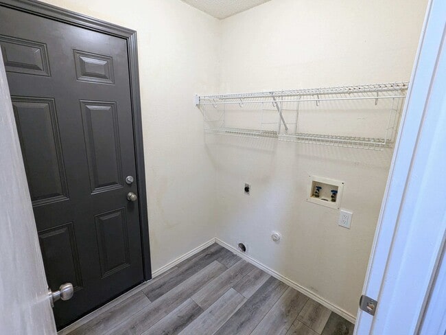 Foto del edificio - 1218 Acanthus St