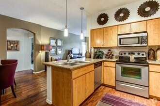 Building Photo - Aldea at Estrella Falls