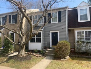 Building Photo - 19117 Grotto Ln