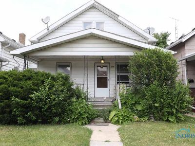 Primary Photo - 549 E Park St