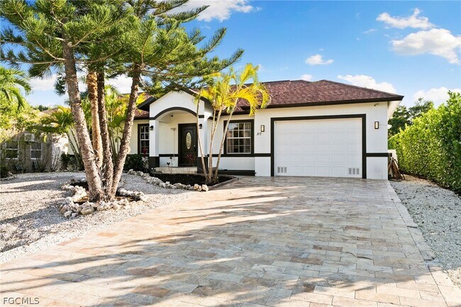 Foto del edificio - 317 3rd Ave