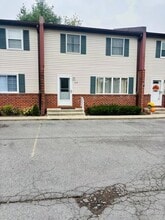 Building Photo - 709 Chert Ln