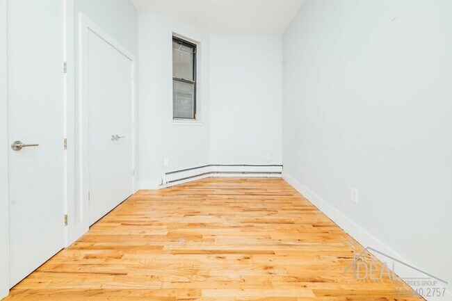 Building Photo - 1068 Bedford Ave