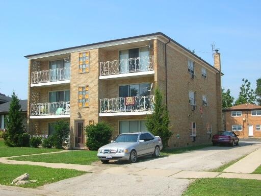Primary Photo - 9516 S Kolin Ave