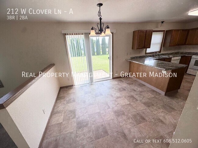 Foto del edificio - 212 W Clover Ln