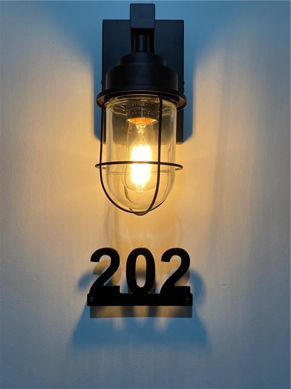 Building Photo - 111 S Main St