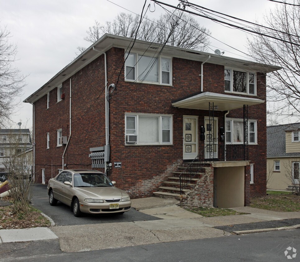 Building Photo - 64-66 Harper Ave