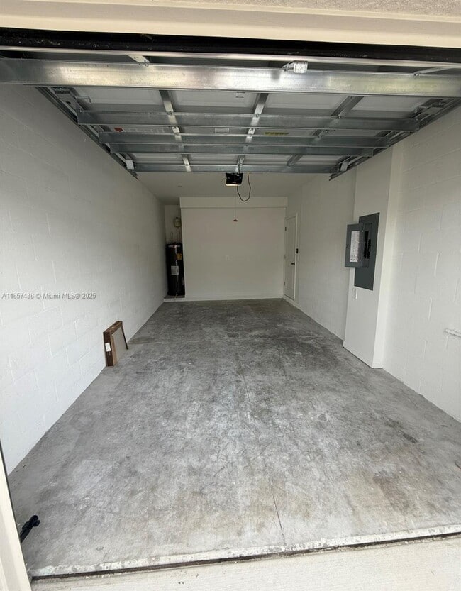 Building Photo - 4230 North Dr