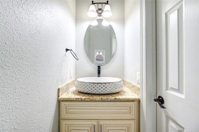 Foto del edificio - 6206 Clear Canyon Dr