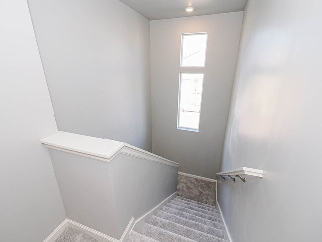 Building Photo - Saratoga Springs Twin Home