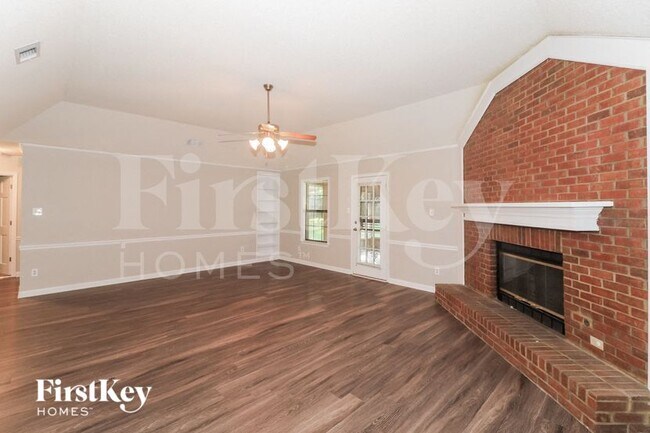 Foto del edificio - 514 Fletcher Rd