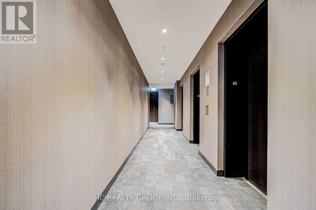 Building Photo - 1 Yorkville Ave