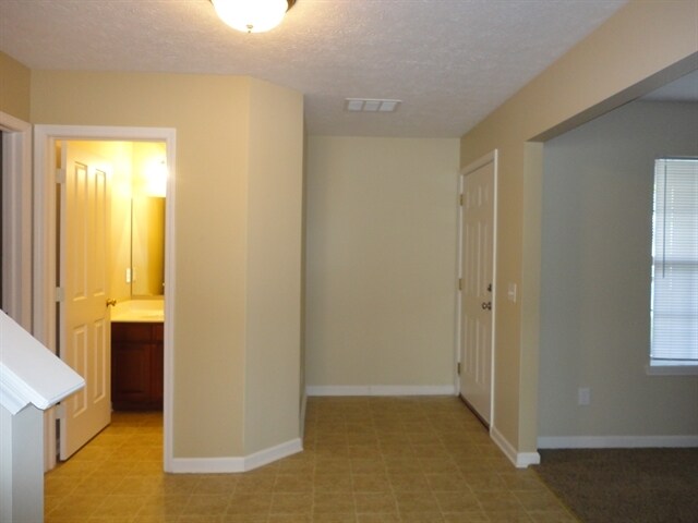 Building Photo - 3427 Talavera Dr