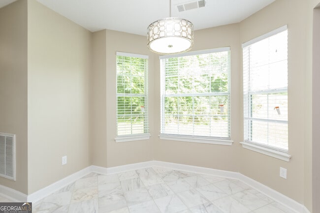 Foto del edificio - 6123 Lamp Post Pl