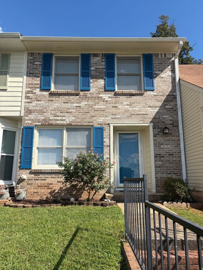 Building Photo - 4708 Cheshire Cir