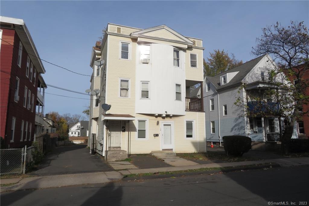 Primary Photo - 104 Mather St