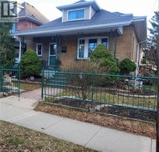 Building Photo - 444 Maple Ave