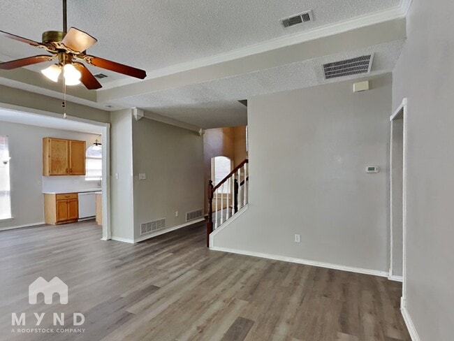 Building Photo - 2228 Red Maple Rd