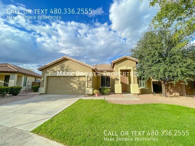 Building Photo - 3026 E Kingbird Pl
