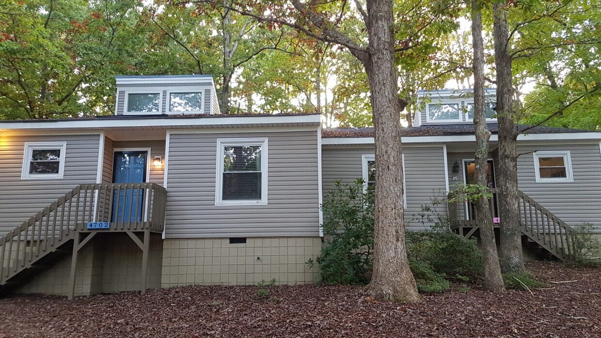 Primary Photo - 4702 Cornwall Pl