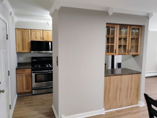 Foto del edificio - 910 W Alleghany Dr