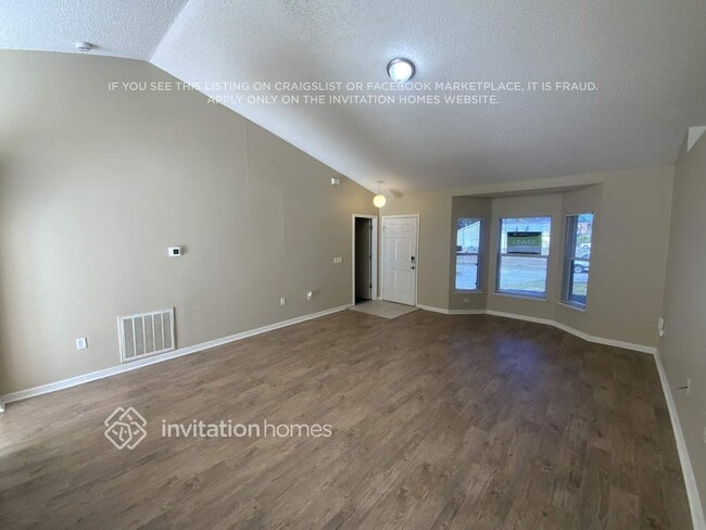 Building Photo - 2589 Auburndale St