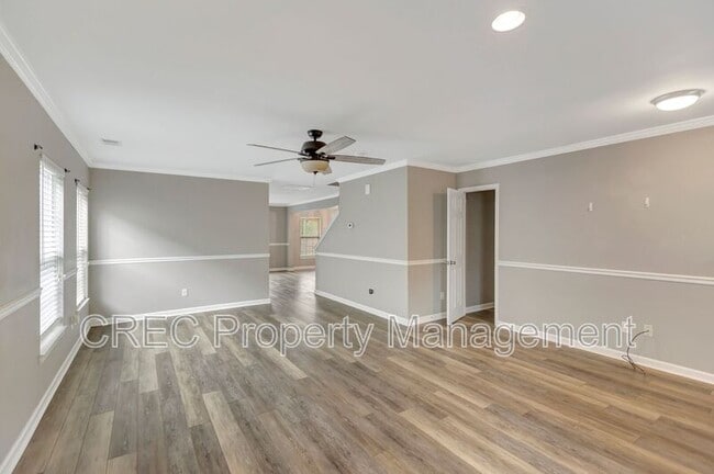 Foto del edificio - 304 Deep River Rd