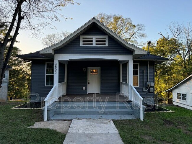 Building Photo - 3503 Taylor St