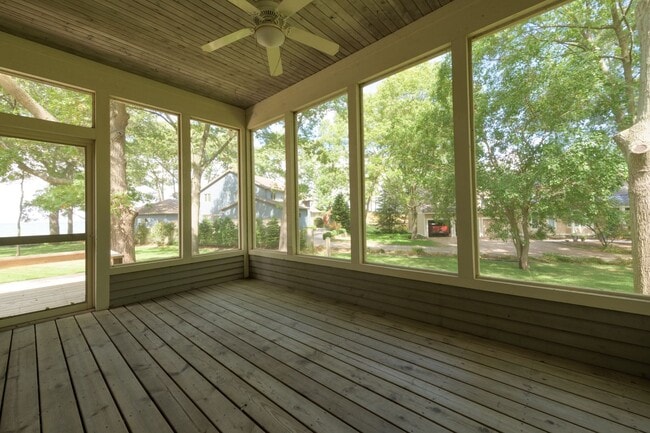 Building Photo - 4412 Drexel Pl