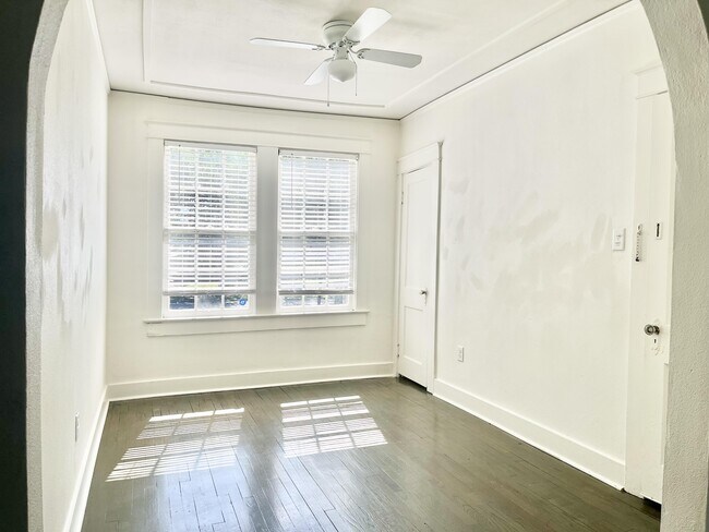 Photo - 914 Park Blvd House