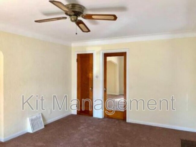 Building Photo - 1636 Hagley Rd
