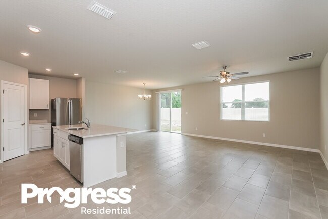 Building Photo - 38993 Harlow Rose Dr