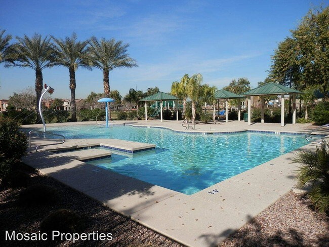 Foto del edificio - 1724 N 77th Gln