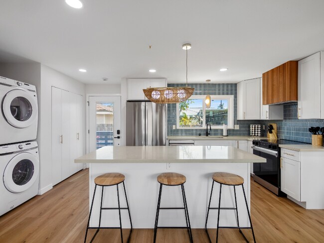 Foto del edificio - 338 Kalama St