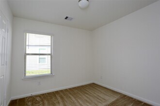 Building Photo - 2507 Winding Hawthorn Ct.