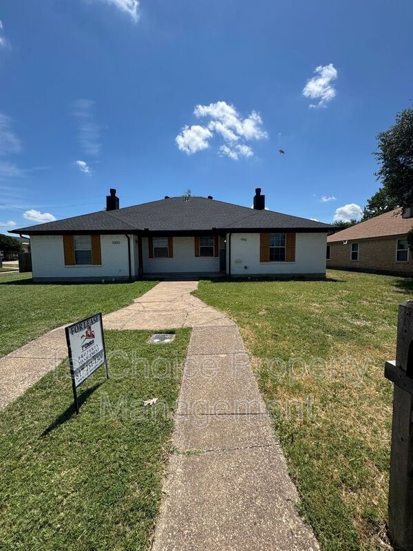 Photo - 996 S Meadow Cir