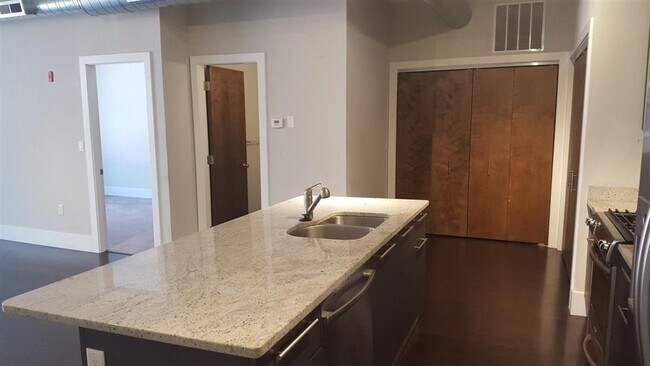 Foto del edificio - 154 W 2nd St