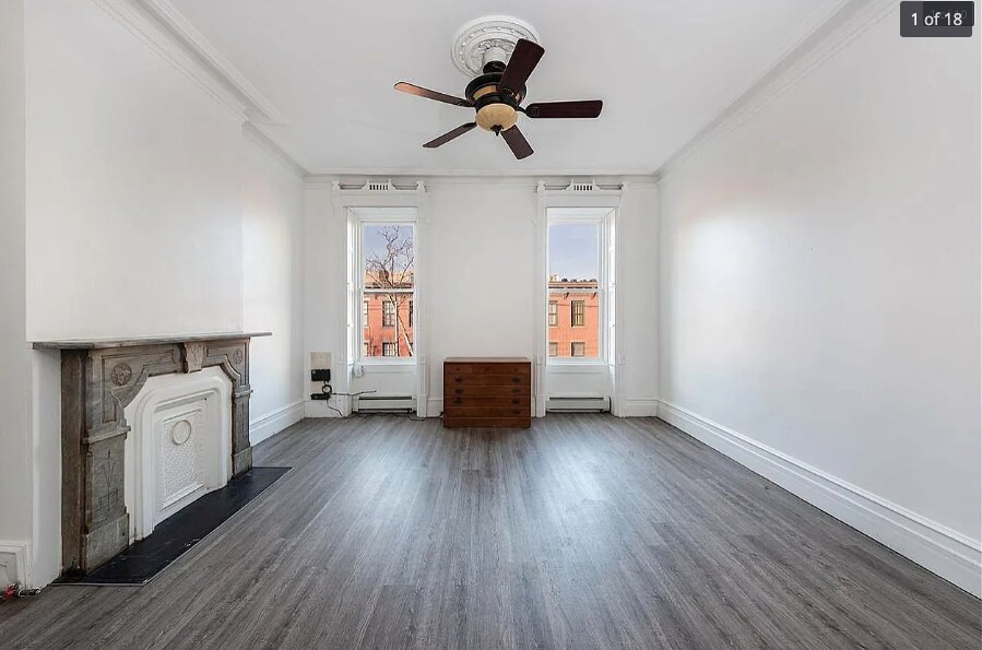 Primary Photo - 207 8th St