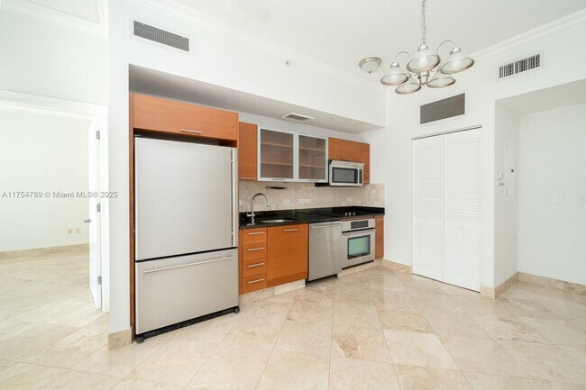 Foto del edificio - 3470 E Coast Ave