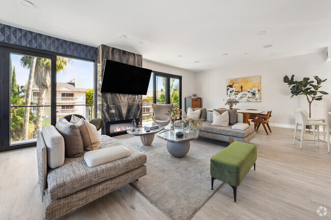 3HAB, 3,5BA - 3528 ft² - 137 N Doheny Dr