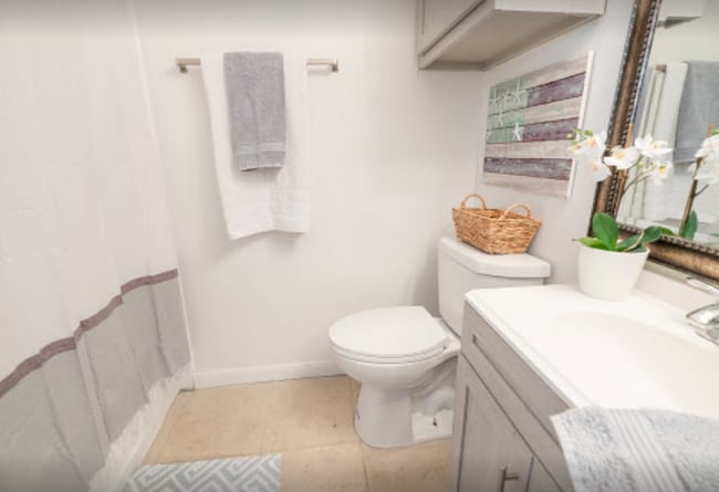 Harwin2 - Copy.jpg - 7637 Harwin