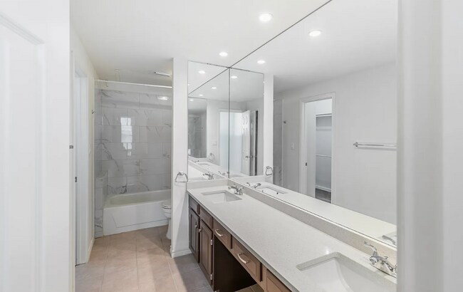 Foto del edificio - 12680 Hillcrest Rd