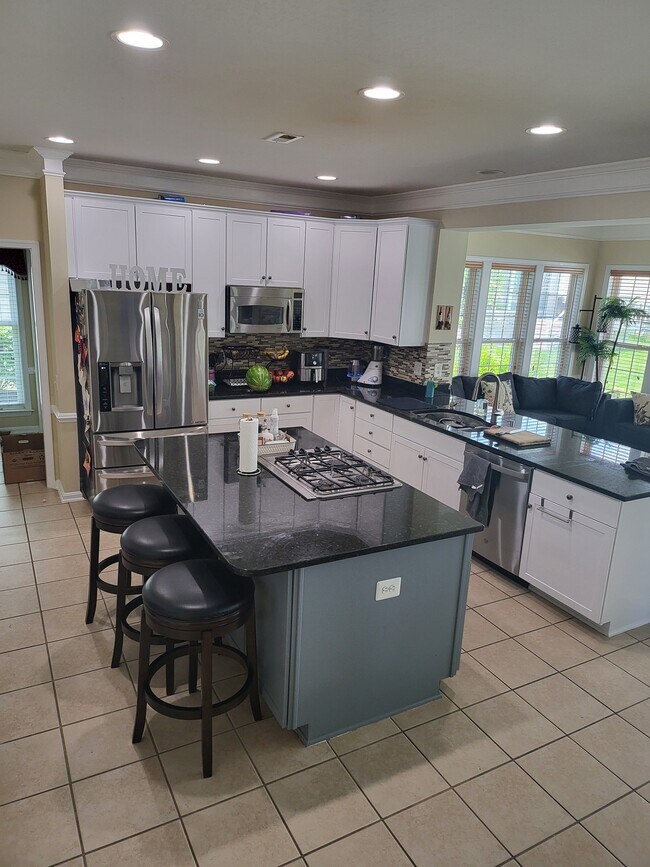 Foto del edificio - 25794 Rawley Springs Dr