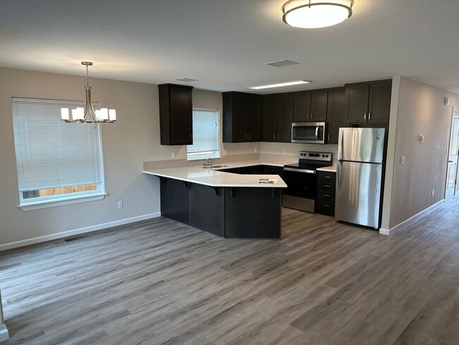 Building Photo - New 3 Bed / 3 Bath Duplex! $500 Amazon Gift Card! First 1.5 Month's Rent Is Free!