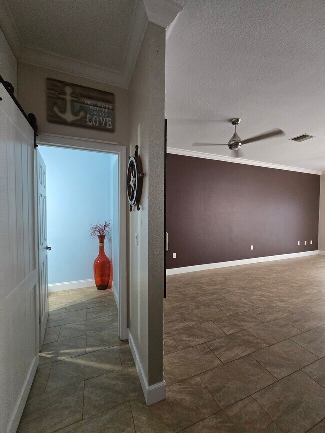Foto del edificio - 802 King Neptune Ln