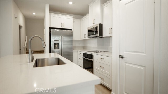 Foto del edificio - 8457 Gabrielino Ct