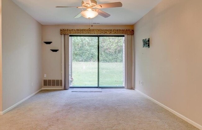 Building Photo - 42787 Lilley Pointe Dr