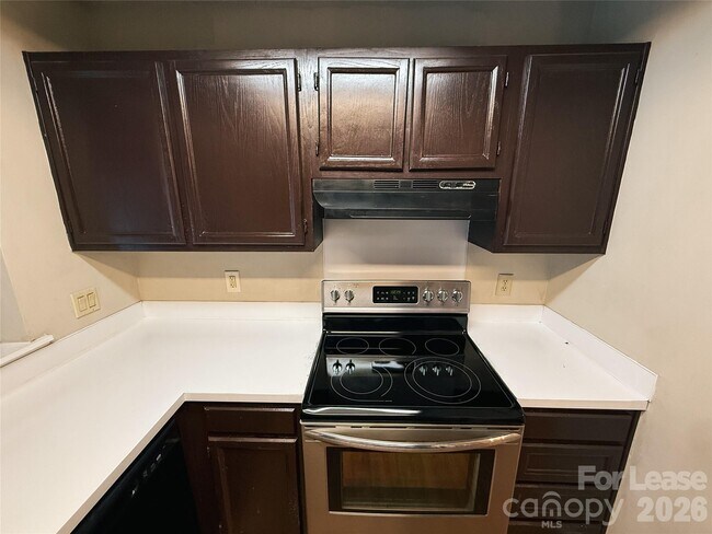 Foto del edificio - 2802 Iron Gate Ln