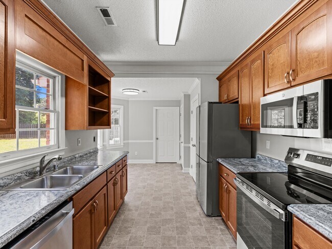 Foto del edificio - 105 Dorchester Ln