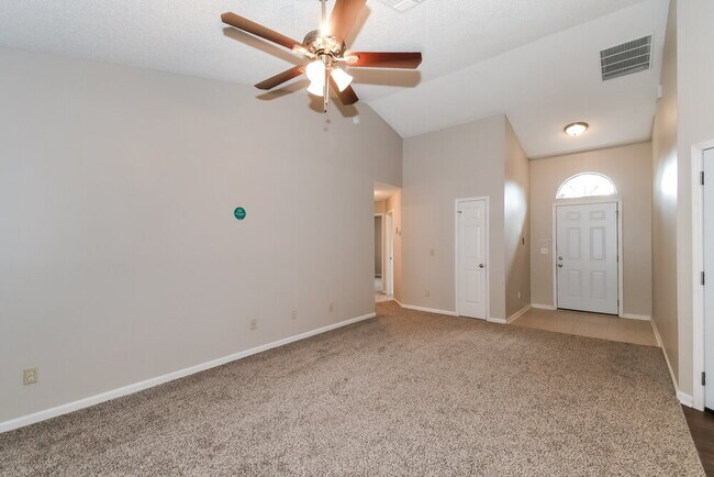 Building Photo - 479 Moby Dick Dr N